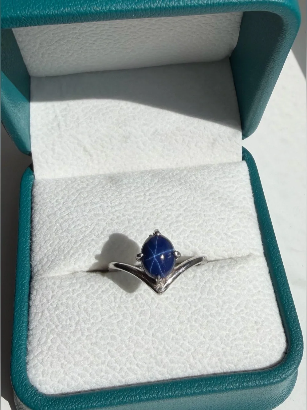 Stunning 1.79CT Natural Blue Star Sapphire Chevron Ring 925 Sterling Silver Sz 6